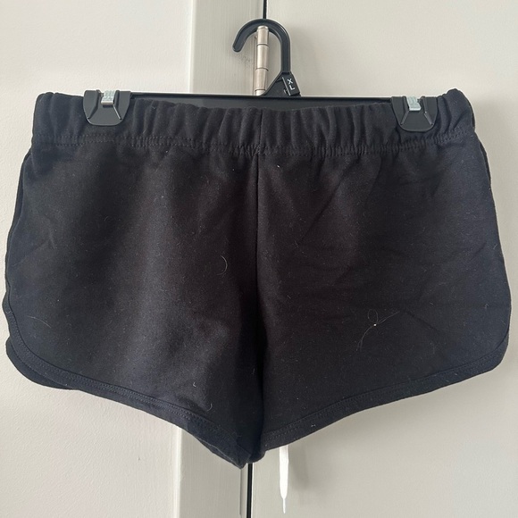 Las Vegas Shorts Women’s Black - Picture 2 of 5